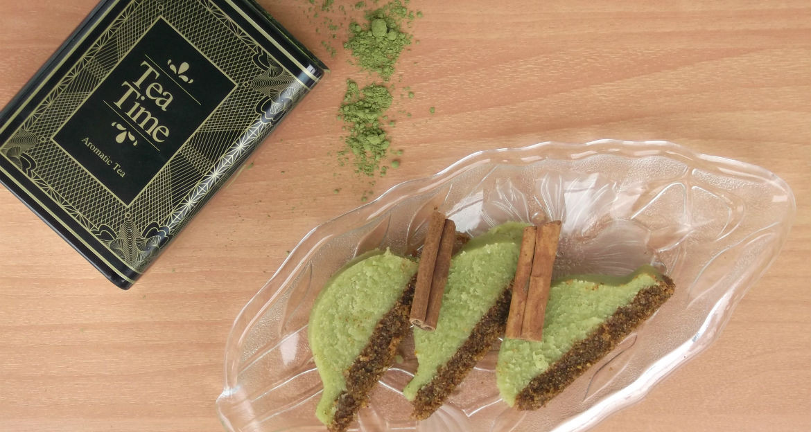 Semolina dessert with matcha tea!